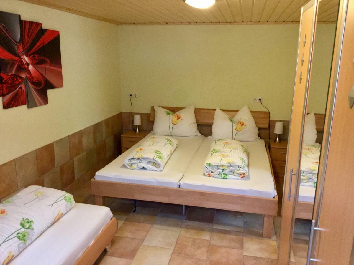 Ferienwohnung Am Grunbach Ратен Екстер'єр фото